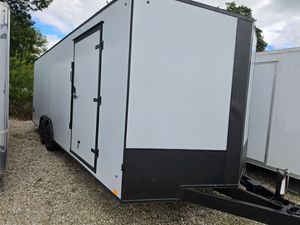 2027 Discovery 8.5×24 Enclosed Trailer – Matte White Metallic (031244)