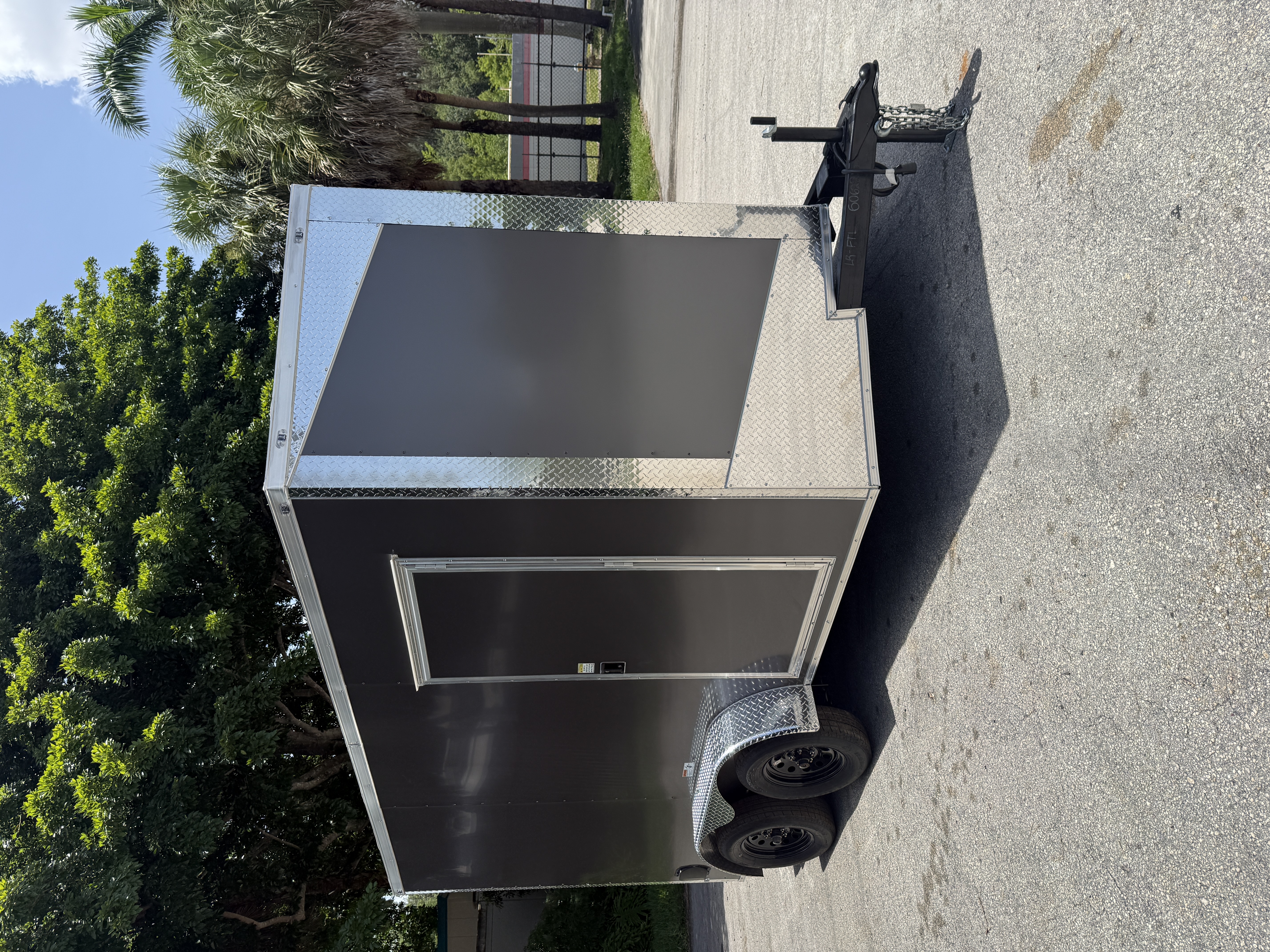 2027 Hook & Line EV7-12T3-R