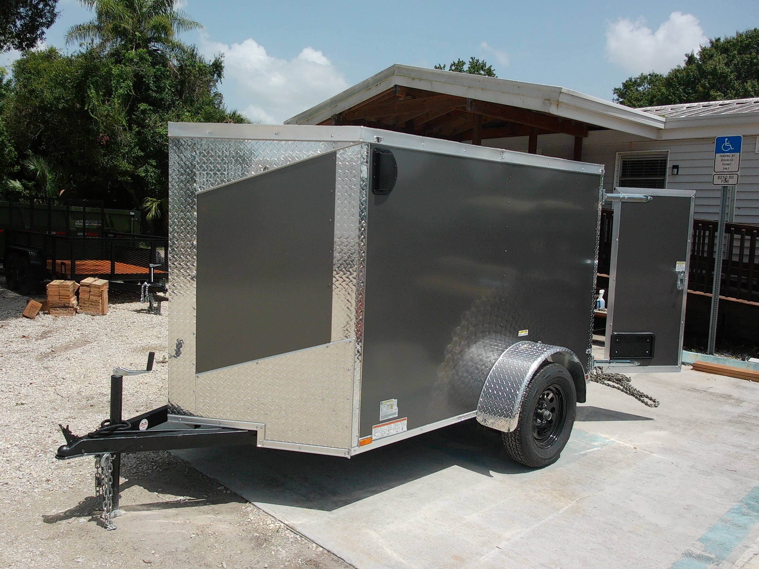 2026 Hook & Line EV5-8S3-DD