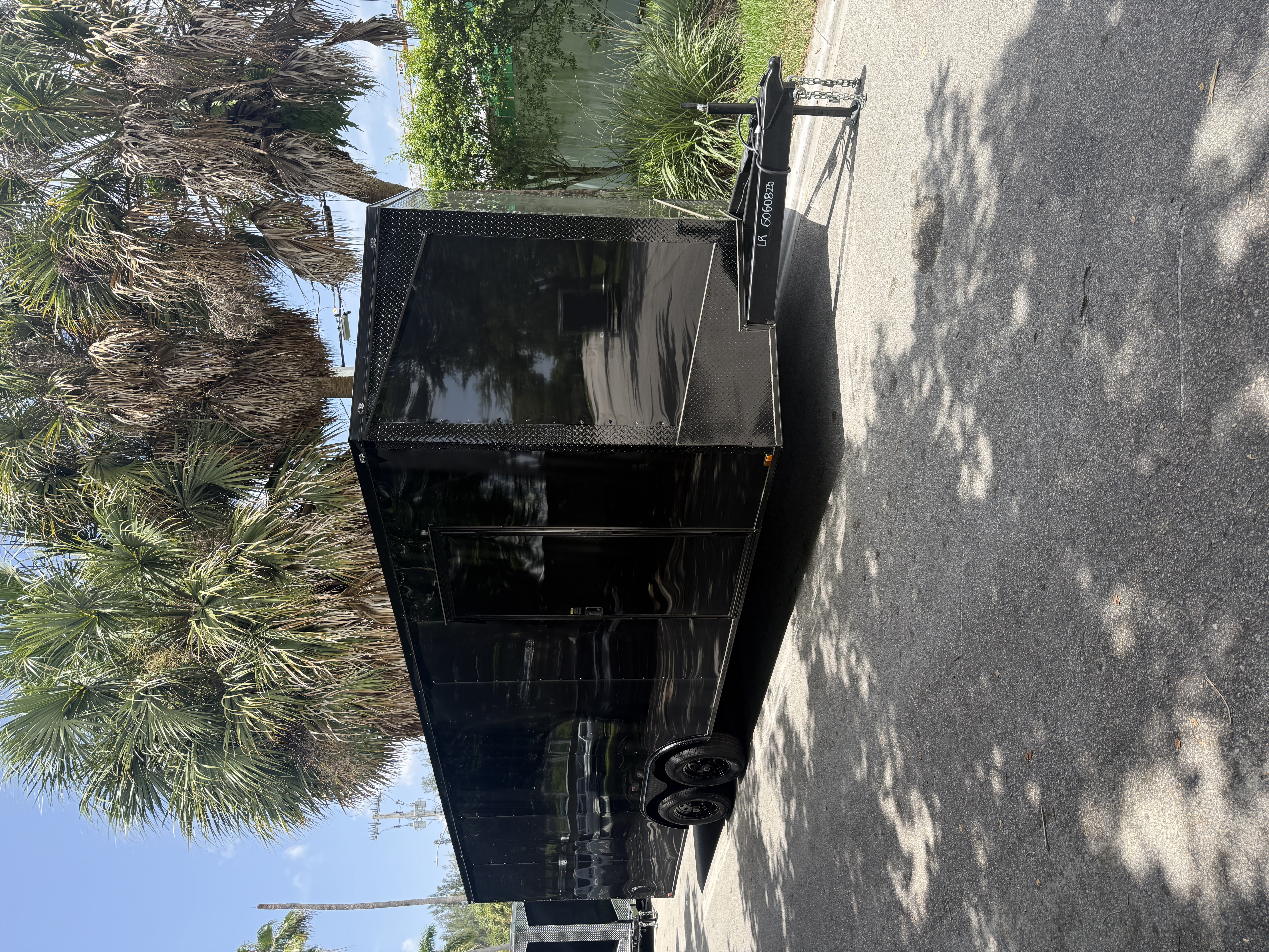 2027 Hook & Line EV8.5-24T5-R